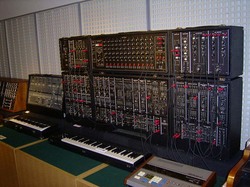 浜松楽器博物館22 Roland system700.jpg